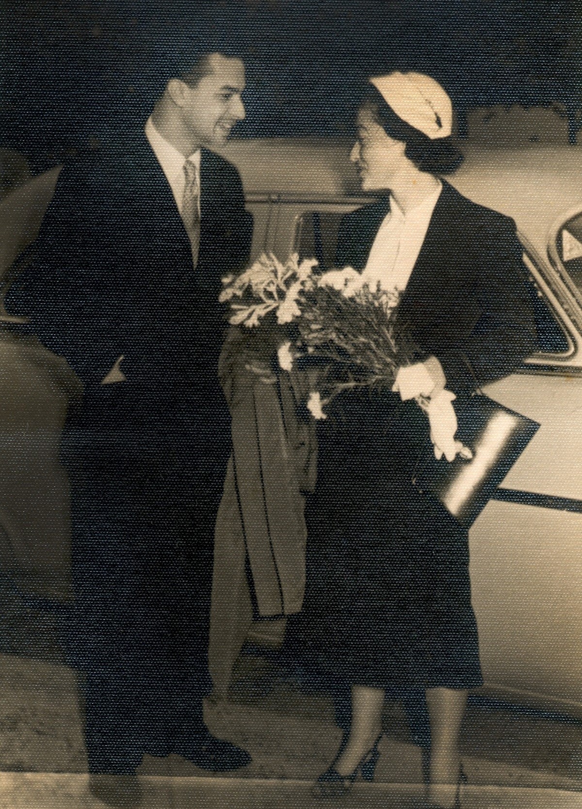 Wedding photo of Feza Gürsey and Suha Pamir, Kadıköy Marriage Registry Office, 9 November 1952 