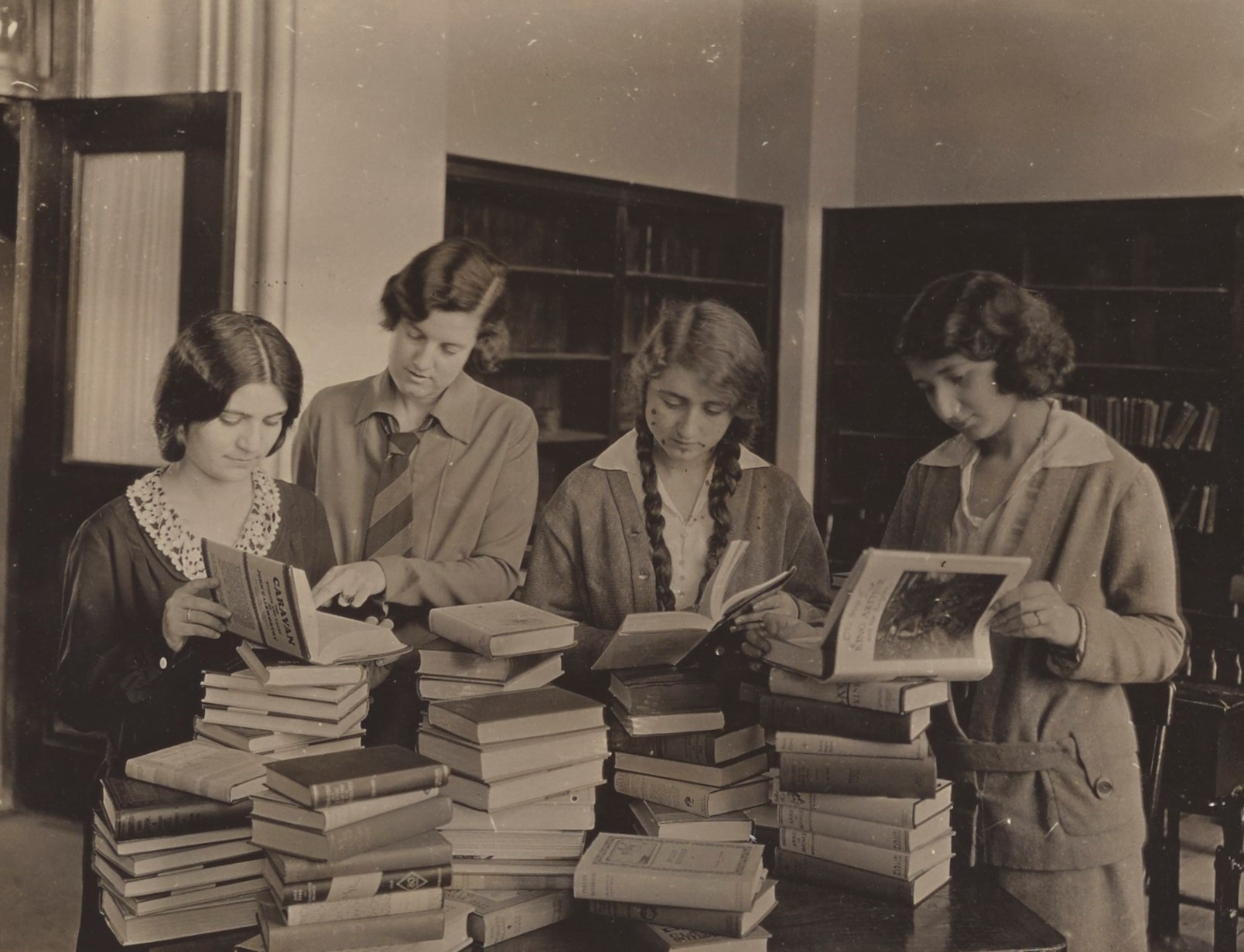 Students of American College for Girls, Library, 1931