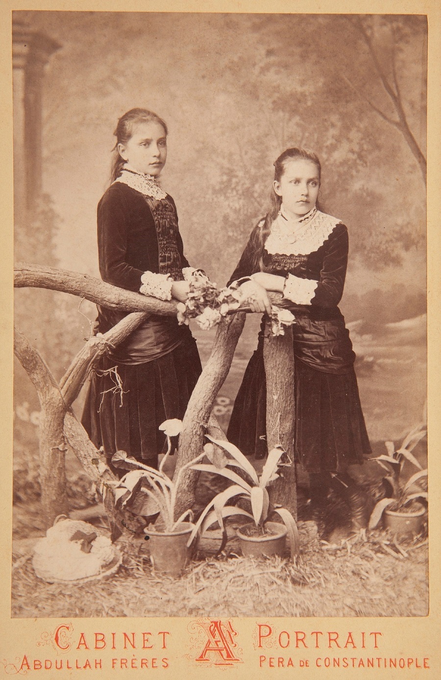Ethel F. and Mildred B. Seager, Olivia Anne Seager’s sisters (Photo: Abdullah Fréres)