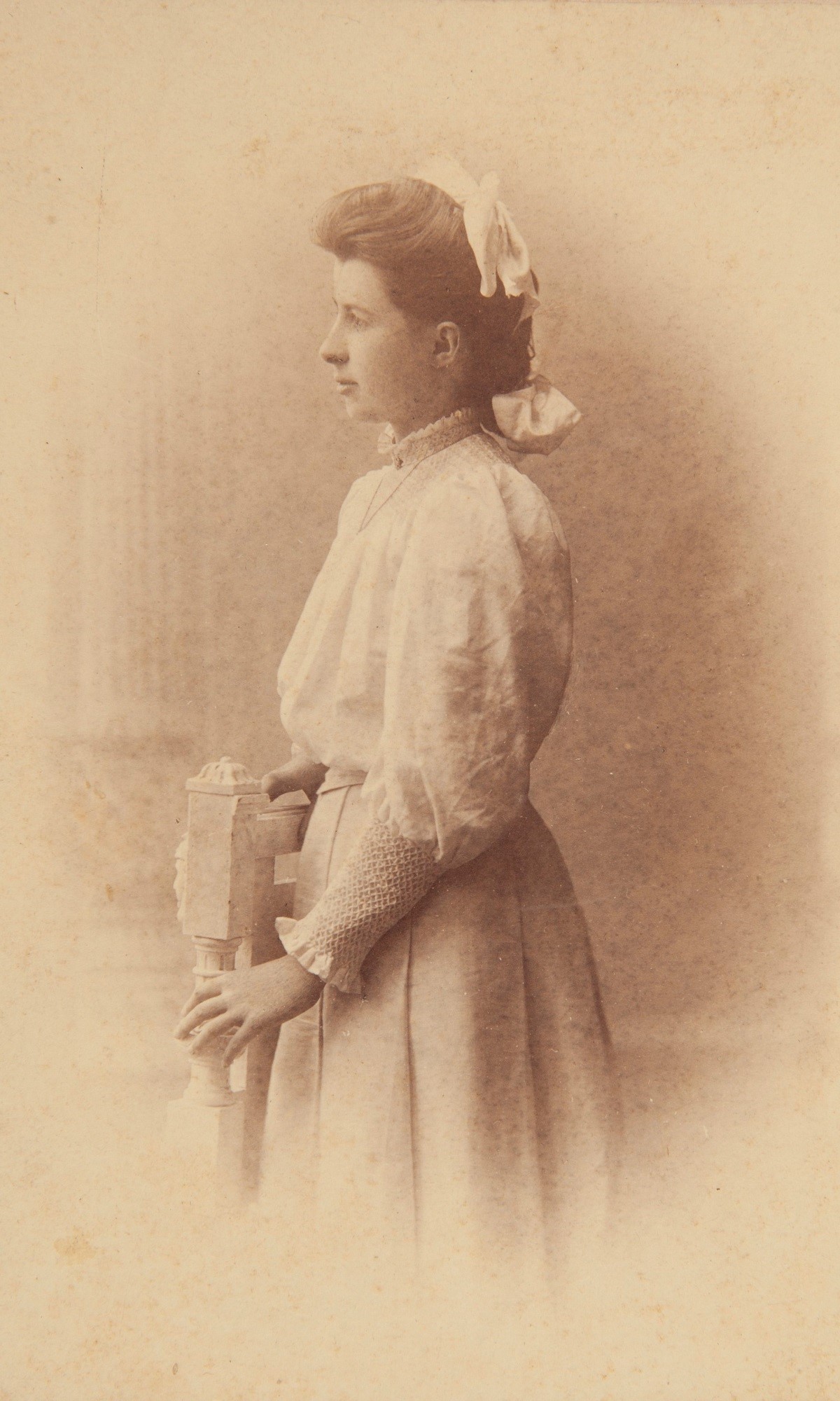 Eveline Thomson’s sister, Gladys M. Thomson, 1906 (Photo: Sébah & Joaillier)